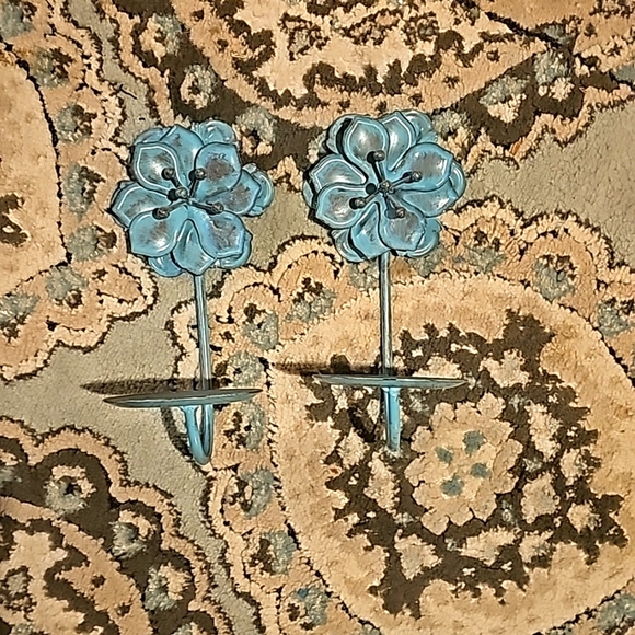 Set of 2 Candleholders - Picture 1 of 3